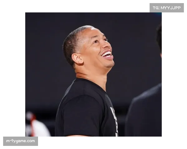 NBA教练泰伦·卢的扑克爱好，拉近与比卢普斯琼斯的关系